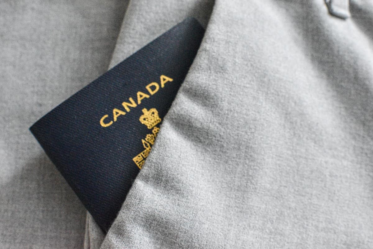 Tout savoir sur la demande de votre premier passeport canadien